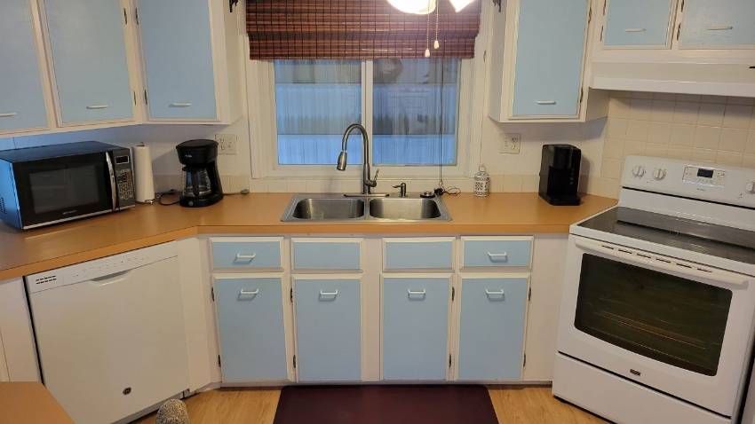 12 Navel Circle a Winter Haven, FL Mobile or Manufactured Home for Sale